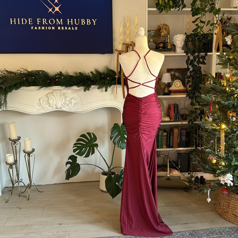 La Femme 29873 Strappy Open Back Shiny Jersey Fitted Gown - Picture 7 of 11